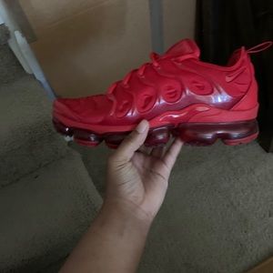 Air VaporMax Plus 'Triple Red'